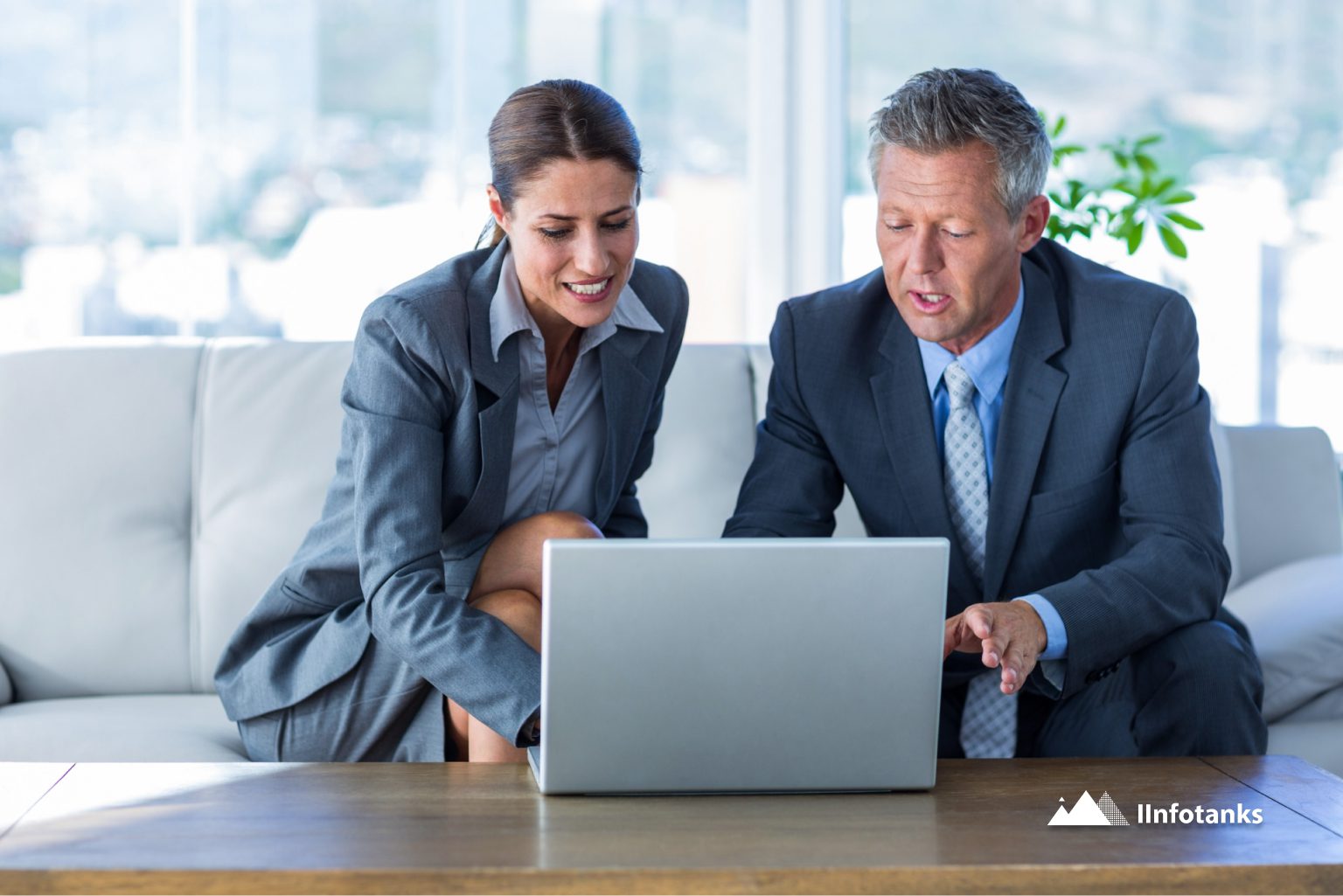 Why choose IInfotanks for a Salesforce Consulting partner_